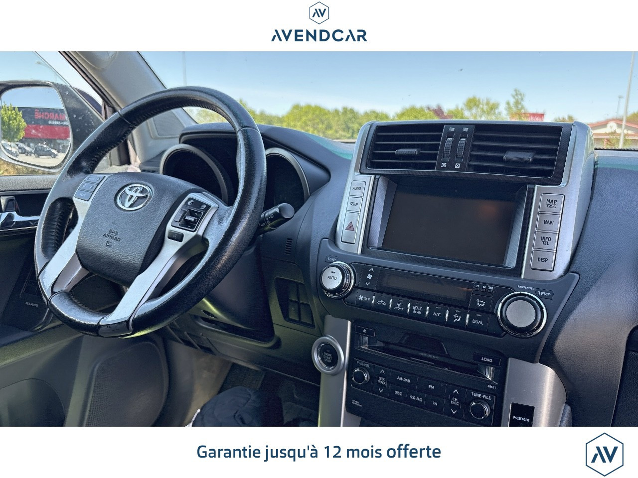 
                                                Voiture
                                                 Toyota Land Cruiser Serie 150 (KDJ150) 173 D-4D FAP LOUNGE BVA 3P