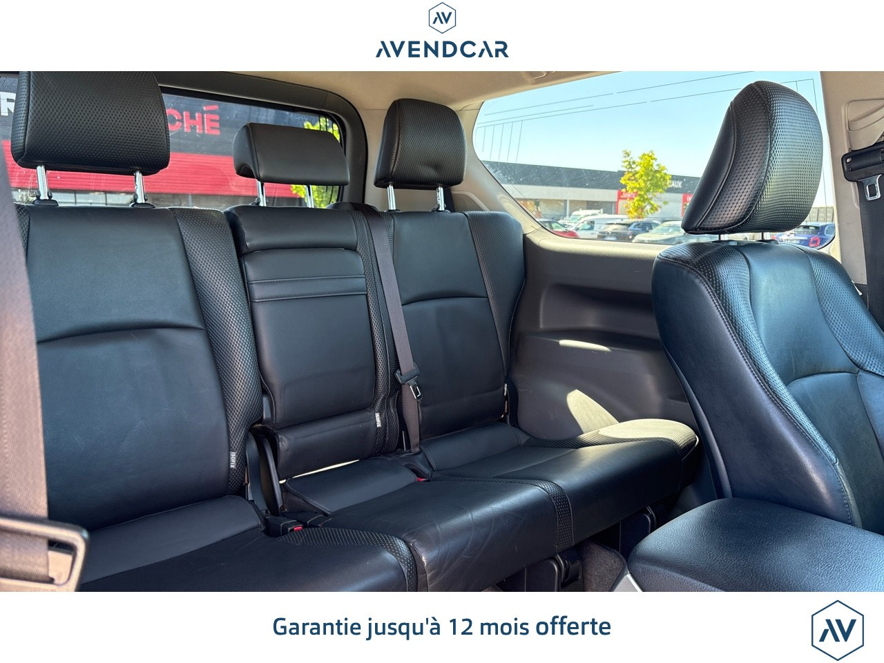 
                                                Voiture
                                                 Toyota Land Cruiser Serie 150 (KDJ150) 173 D-4D FAP LOUNGE BVA 3P