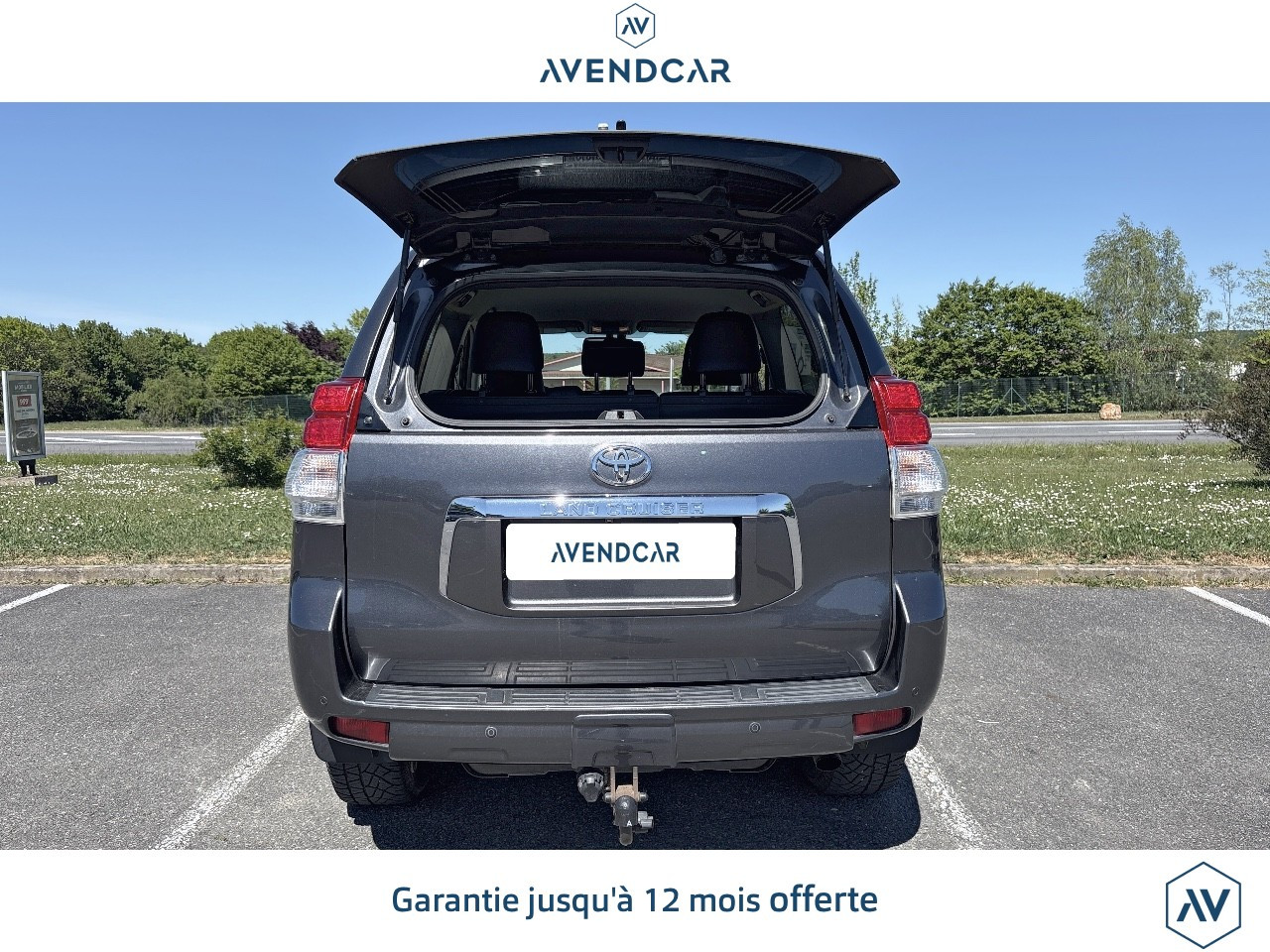 
                                                Voiture
                                                 Toyota Land Cruiser Serie 150 (KDJ150) 173 D-4D FAP LOUNGE BVA 3P