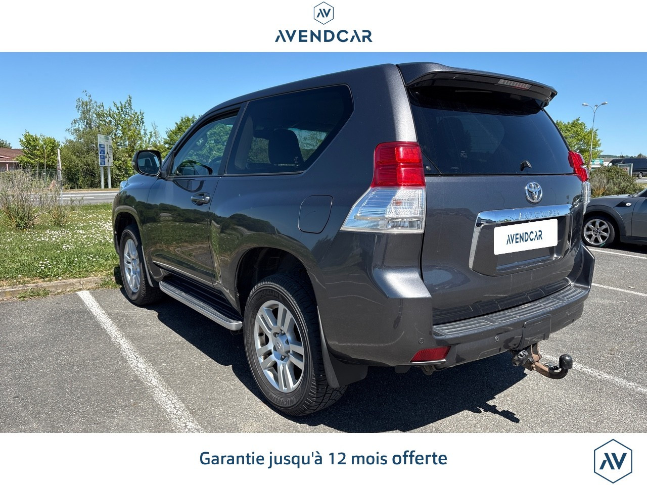 
                                                Voiture
                                                 Toyota Land Cruiser Serie 150 (KDJ150) 173 D-4D FAP LOUNGE BVA 3P