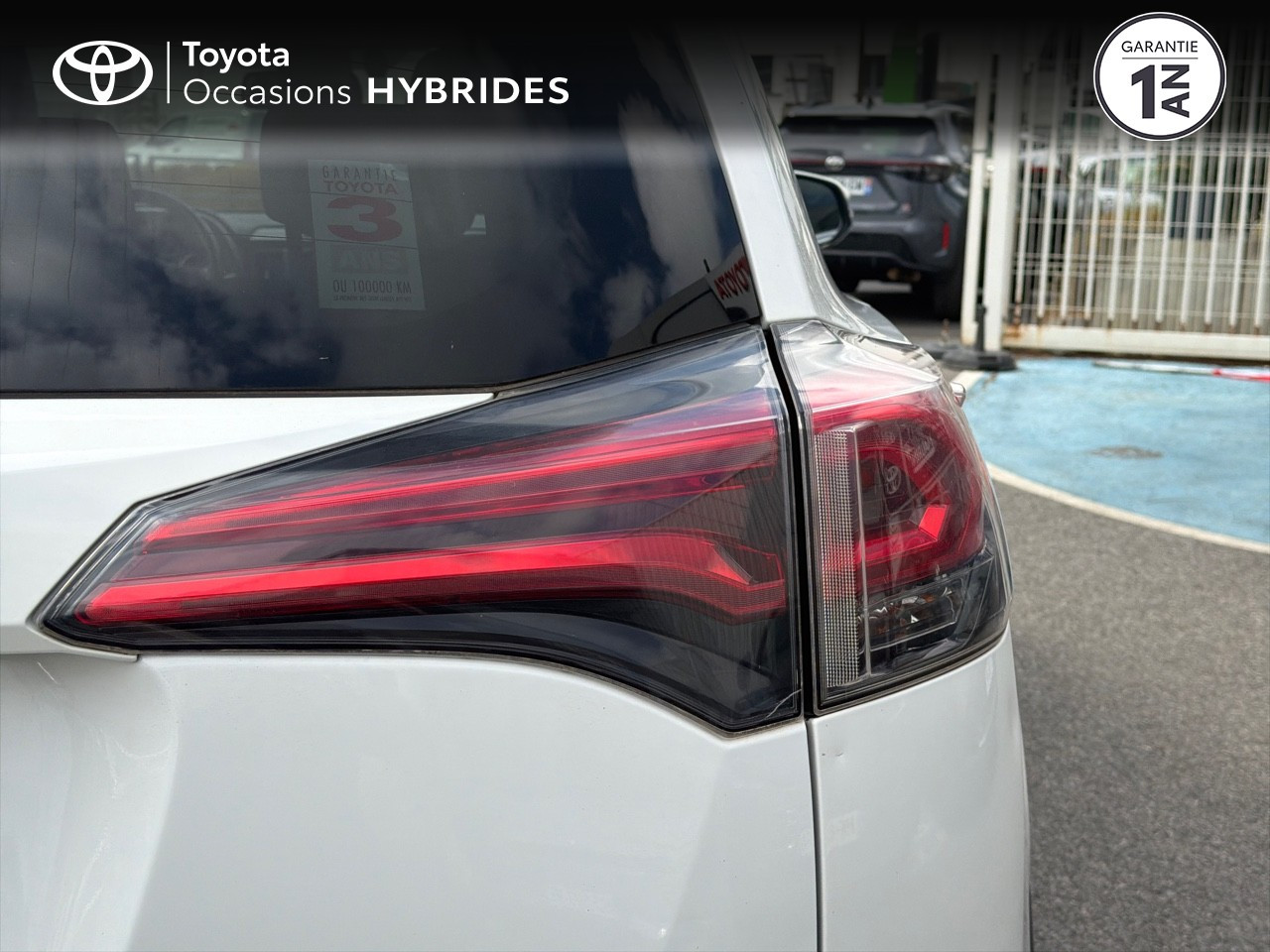 
                                                Voiture
                                                 TOYOTA RAV4 IV Ph2 Evo 197 Hyb Dynamic Ed 2WD CVT RC18