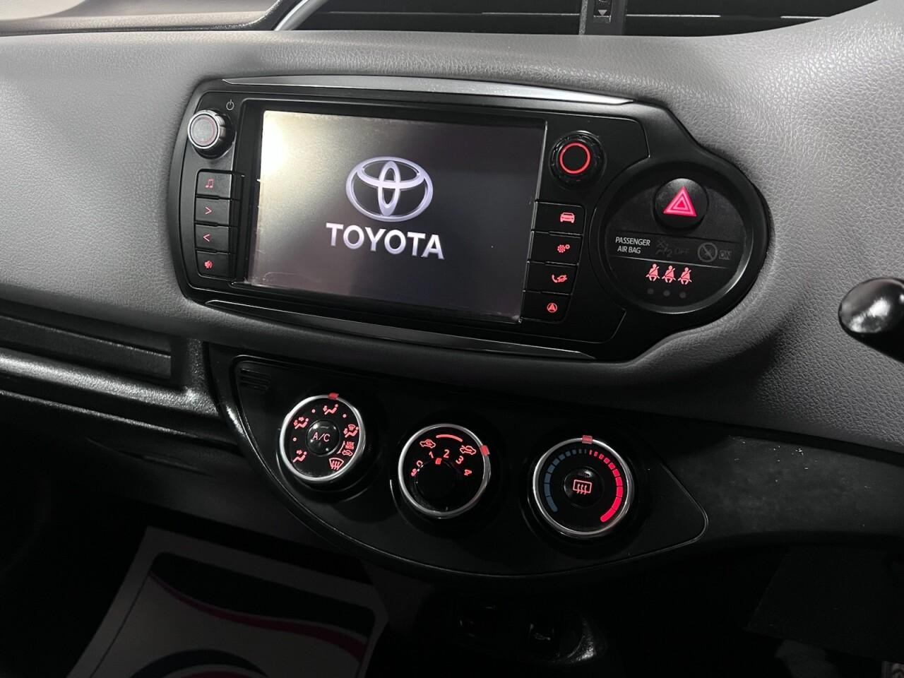 Voiture
                                                 Toyota Yaris 1.33 Dual VVT-i Icon Hatchback 5dr Petrol Manual Euro 5 Euro 5 (99 ps)