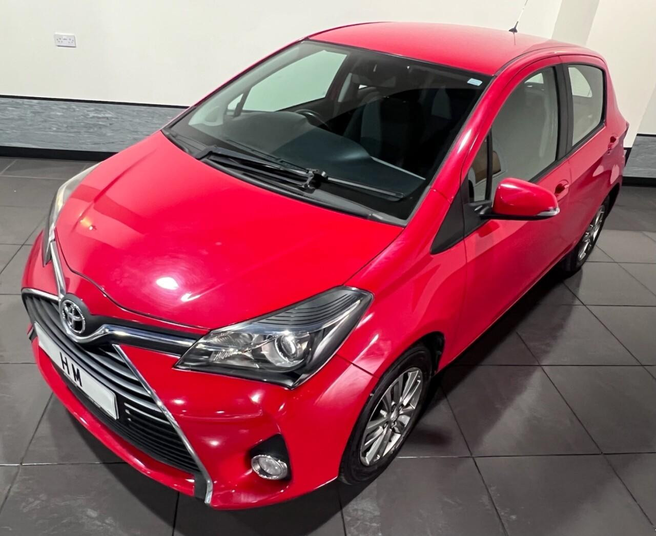 Voiture
                                                 Toyota Yaris 1.33 Dual VVT-i Icon Hatchback 5dr Petrol Manual Euro 5 Euro 5 (99 ps)