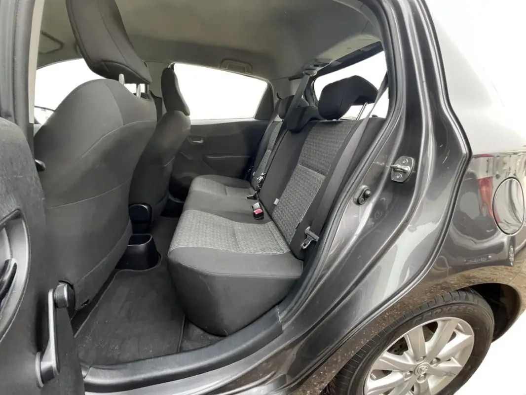 
                                                Voiture
                                                 TOYOTA YARIS DYNAMIC