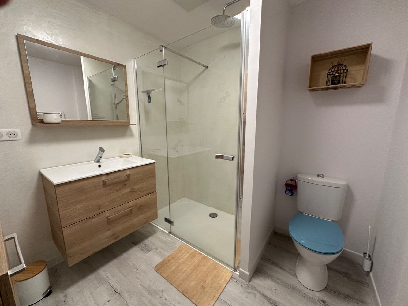 
                                                Vente
                                                 Trans-en-Provence - Bâtisse en pierre 10 p. 231 m²