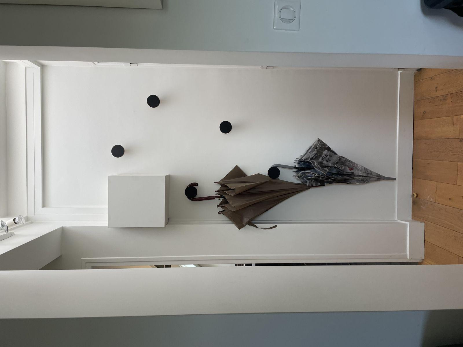 
                                                Location
                                                 Très Beau 2P meublé 47m2 /29carrez - place Etoile