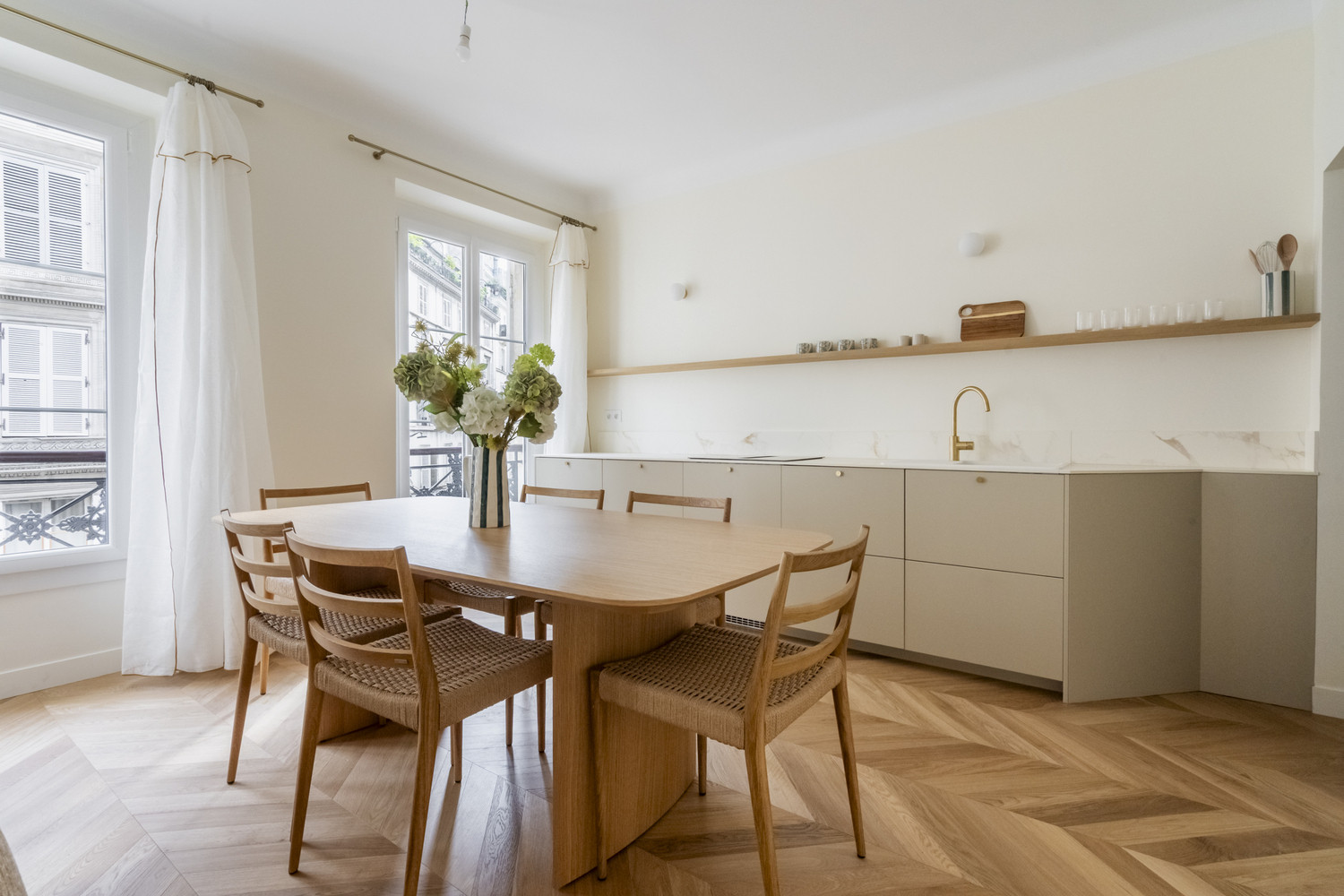 
                                                Location
                                                 Magnifique 3 pièces meublé à Paris 9
