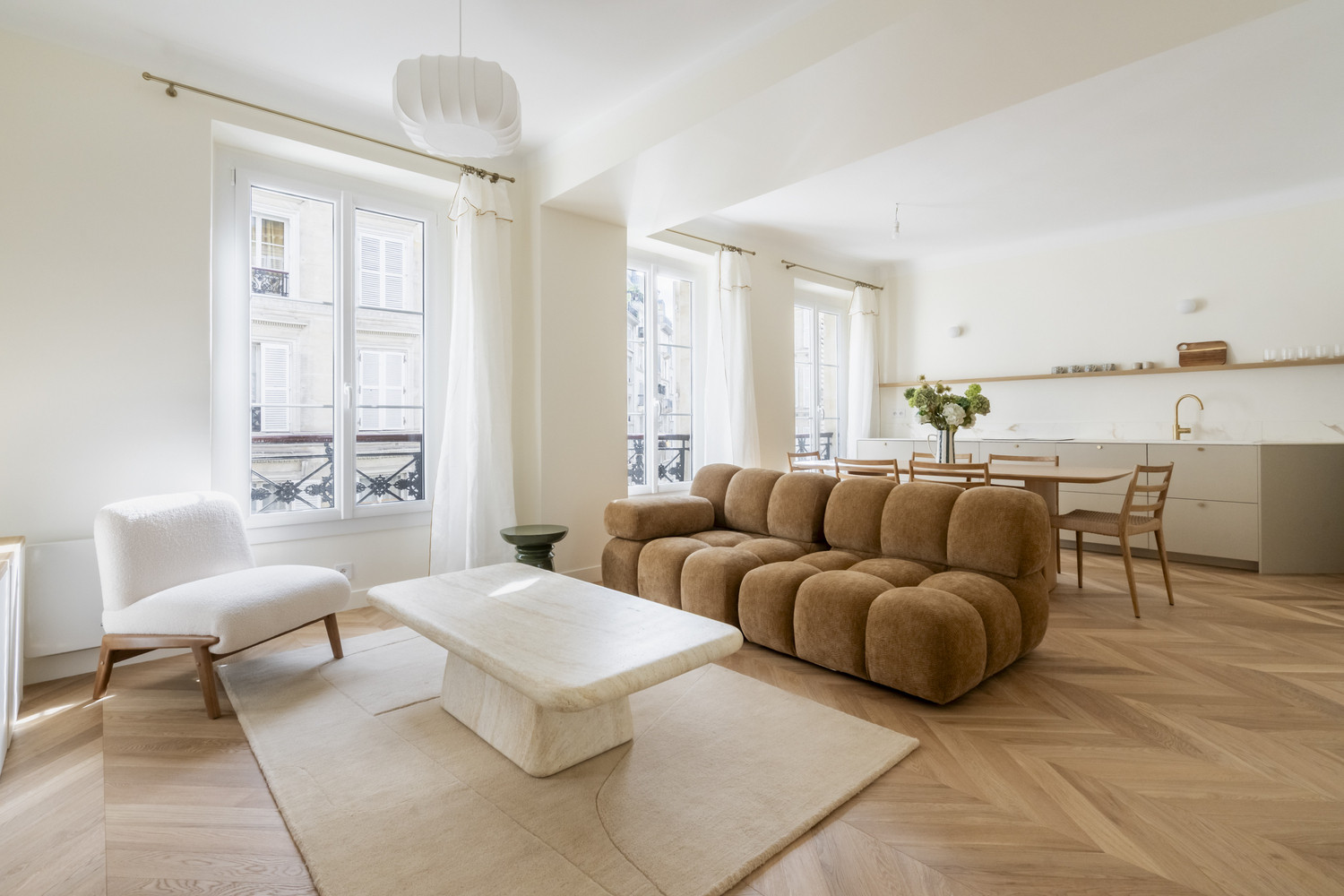 
                                                Location
                                                 Magnifique 3 pièces meublé à Paris 9