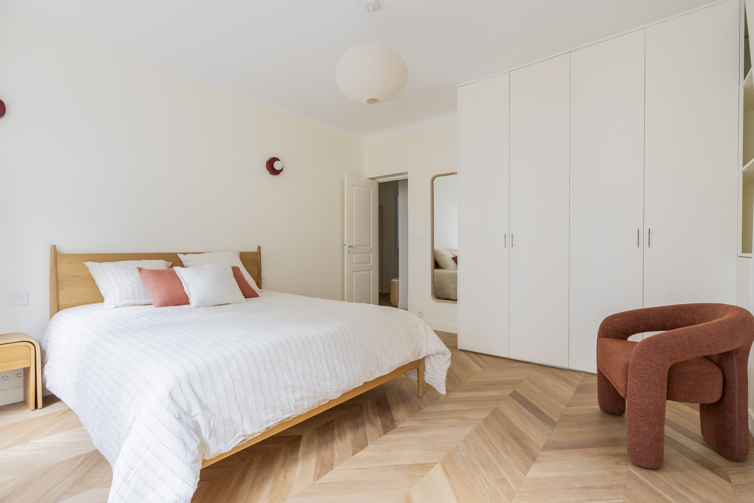 
                                                Location
                                                 Magnifique 3 pièces meublé à Paris 9