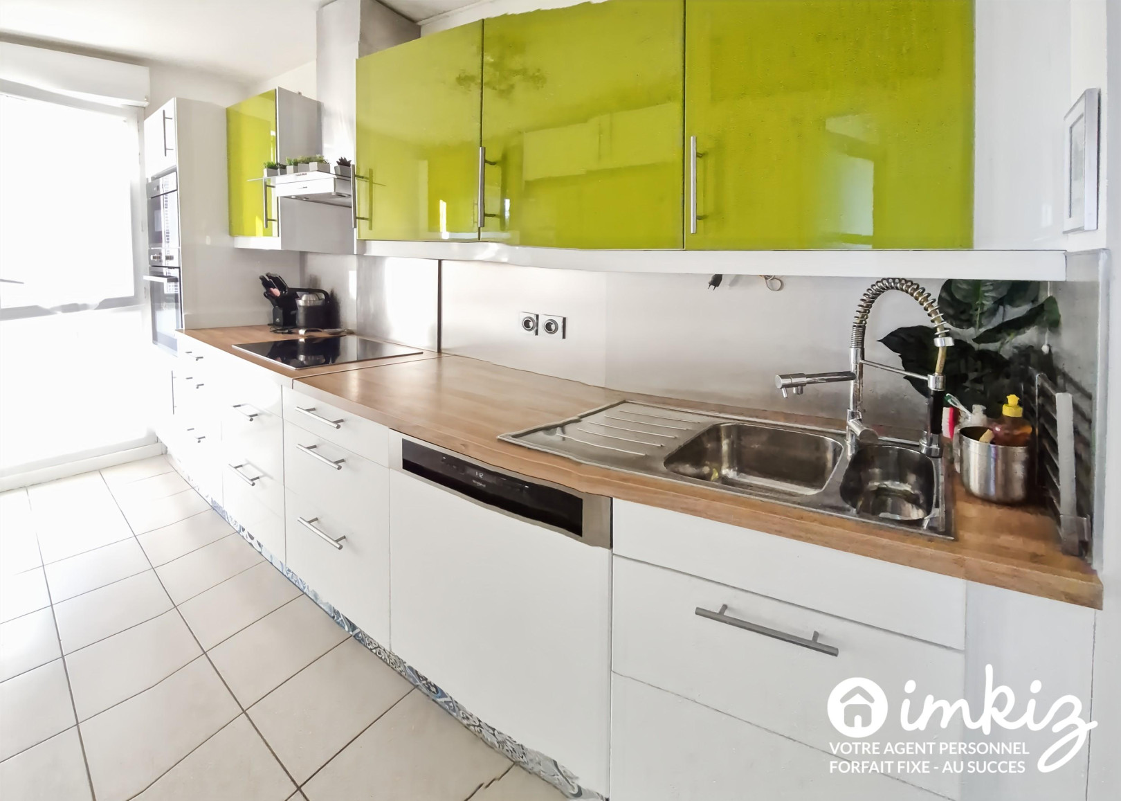 
                                                Vente
                                                 Très beau 4 pièces au calme