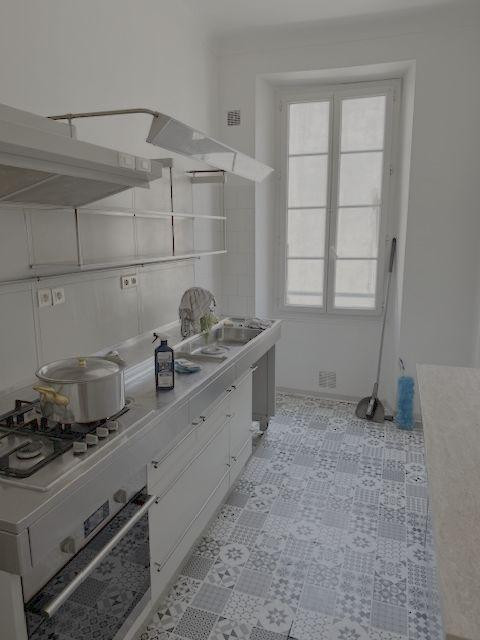 
                                                Location
                                                 Très beau 5 pièces - carré d'or de Nice