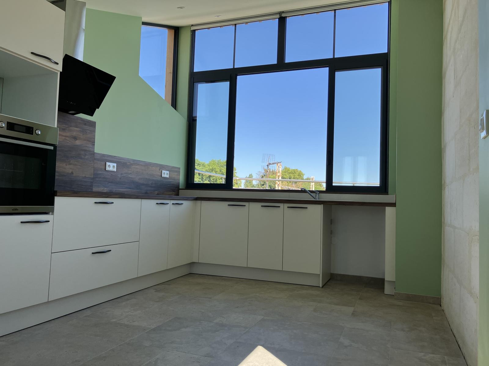 
                                                Location
                                                 Très beau duplex centre ville Libourne