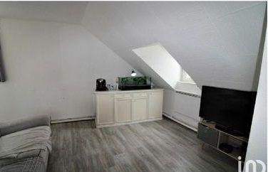 
                                                Location
                                                 Très beau F3 calme et lumineux à 30 min de Paris