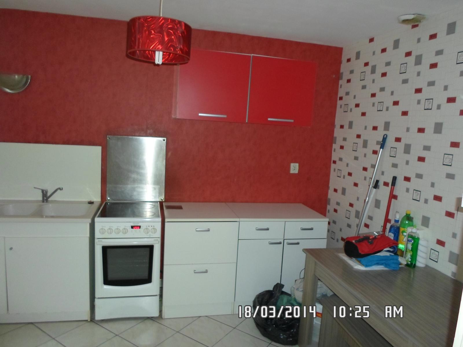 
                                                Location
                                                 Tres beau F3 en Duplex entierement carreler