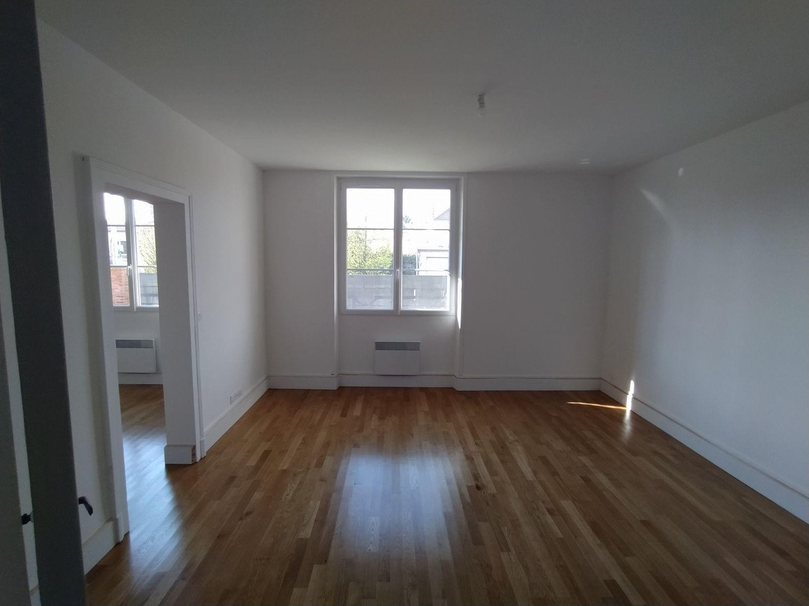 
                                                Location
                                                 Très beau F3 entièrement rénové