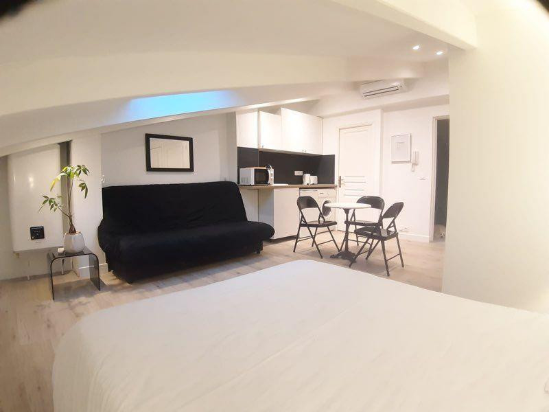 
                                                Location
                                                 Très beau studio 17m² carré d’or de Nice