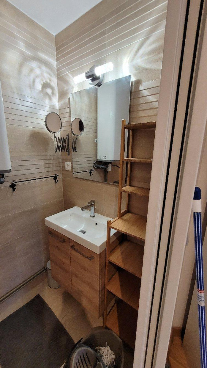 
                                                Location
                                                 Trés beau studio meublé proche Paris et transports