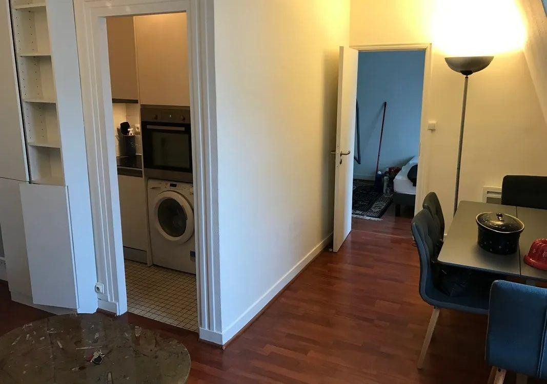 
                                                Location
                                                 Très beau T2 meublé 32m² métro RANELAGH