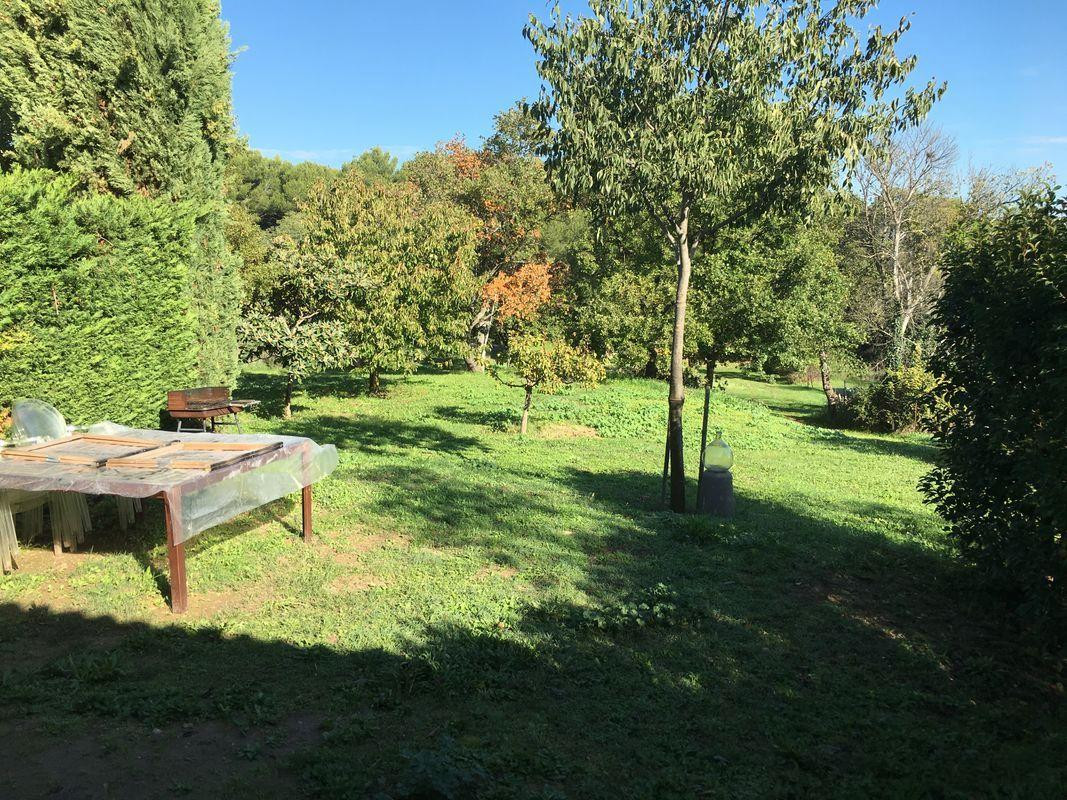 
                                                Location
                                                 Très beau T2 meublé avec jardin
