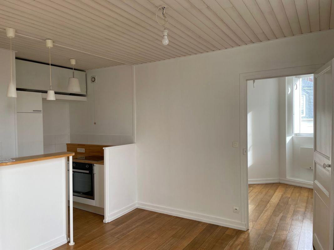 
                                                Location
                                                 Très beau T2/T3 hyper centre Nantes
