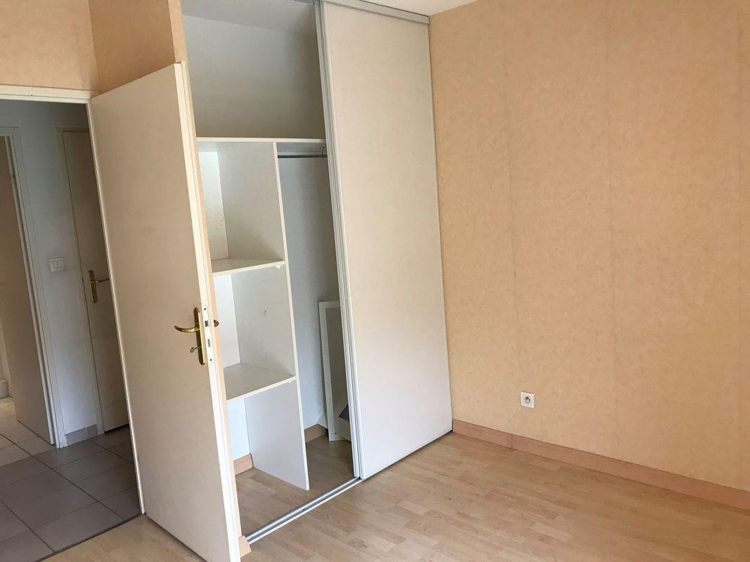 
                                                Location
                                                 Très beau T2 Toulouse, quartier Raisins