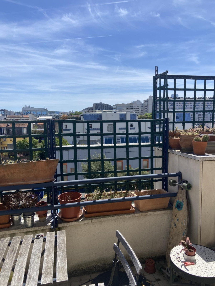 
                                                Colocation
                                                 Très belle chambre avec terrasse