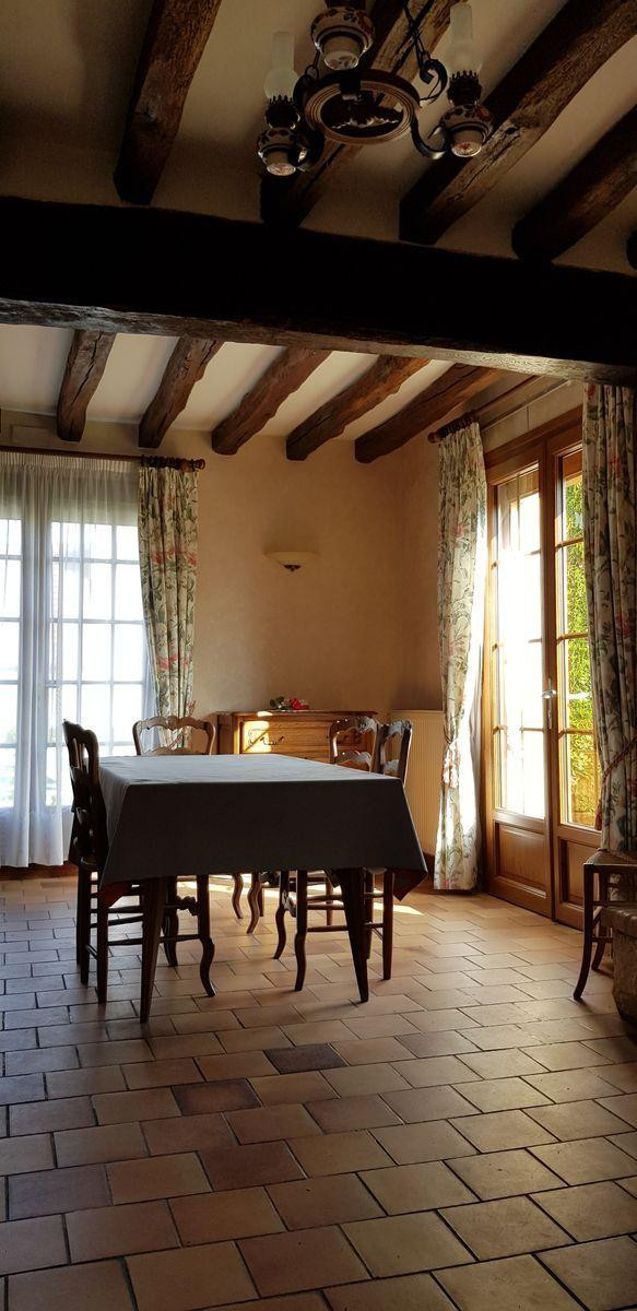 
                                                Location
                                                 TRES BELLE MAISON MEUBLEE T6 A NOGENT (28400)