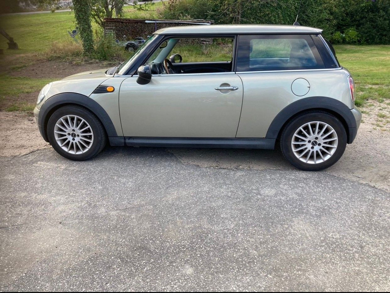 
                                                Voiture
                                                 Très belle Mini ONE 1.4 VTI 95CV