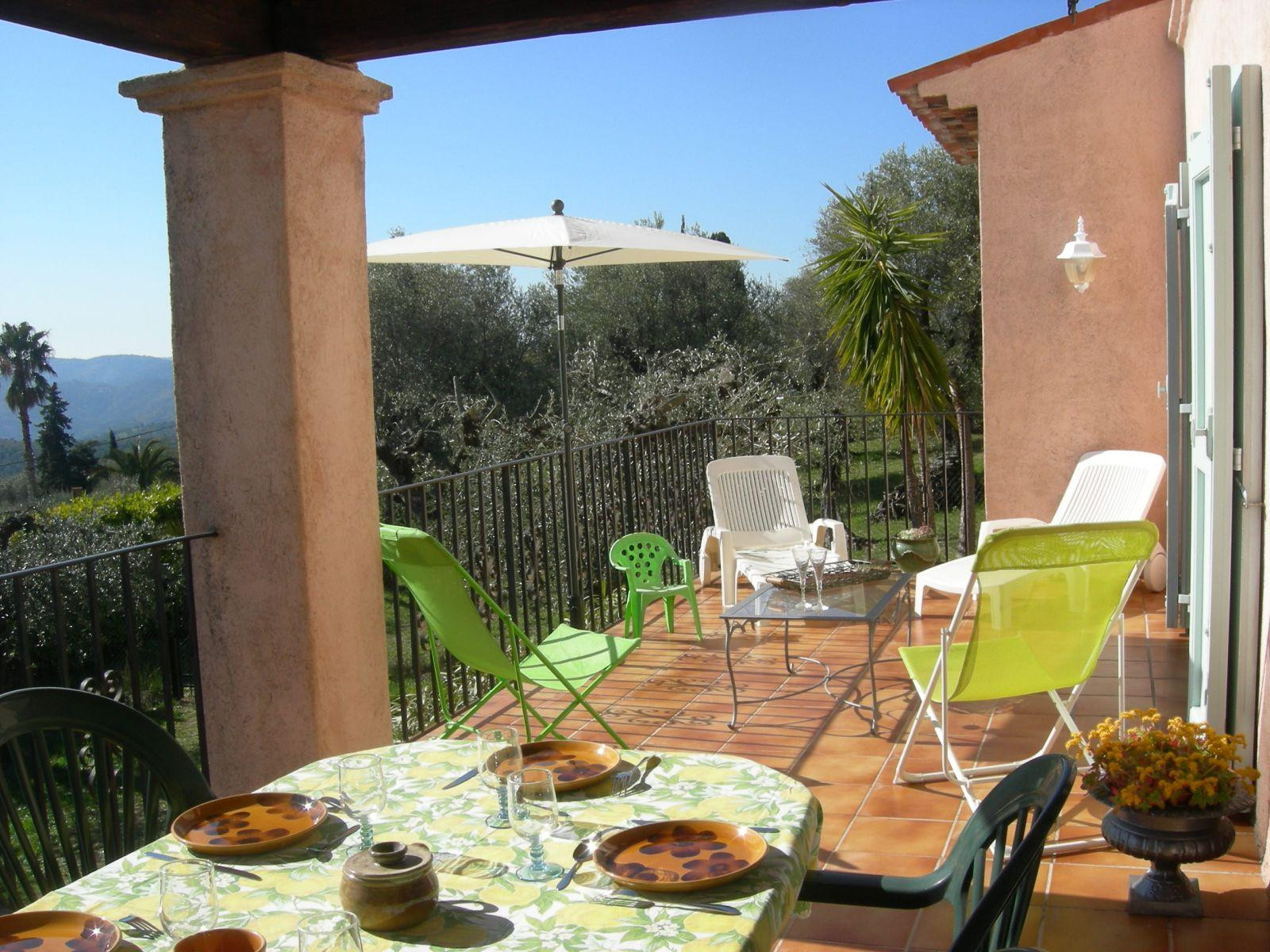 
                                                Location
                                                 Très belle villa vue panoramique mer