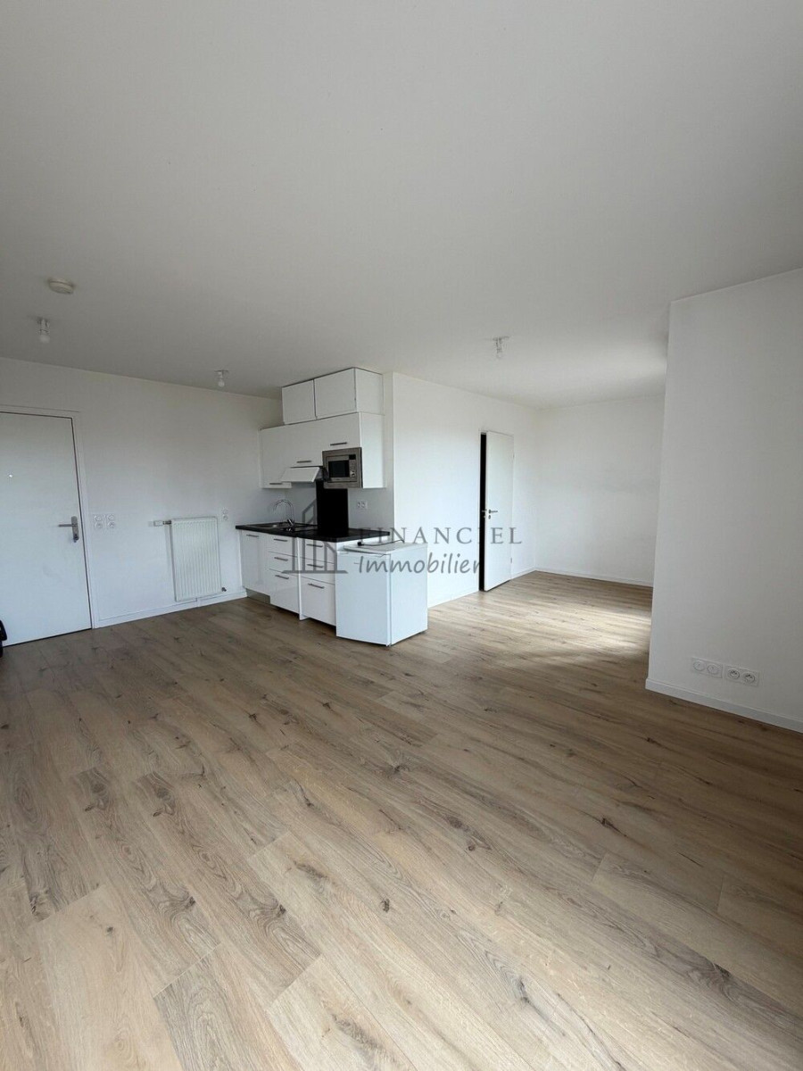 
                                                Location
                                                 TRES JOLI STUDIO - QUARTIER DES RABAUX - 32m²