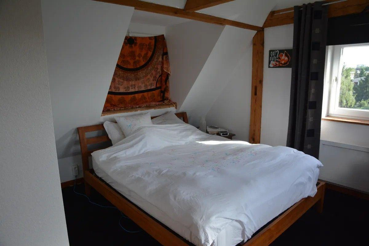 
                                                Colocation
                                                 Très jolie chambre 22m² dans une maison de Maitre