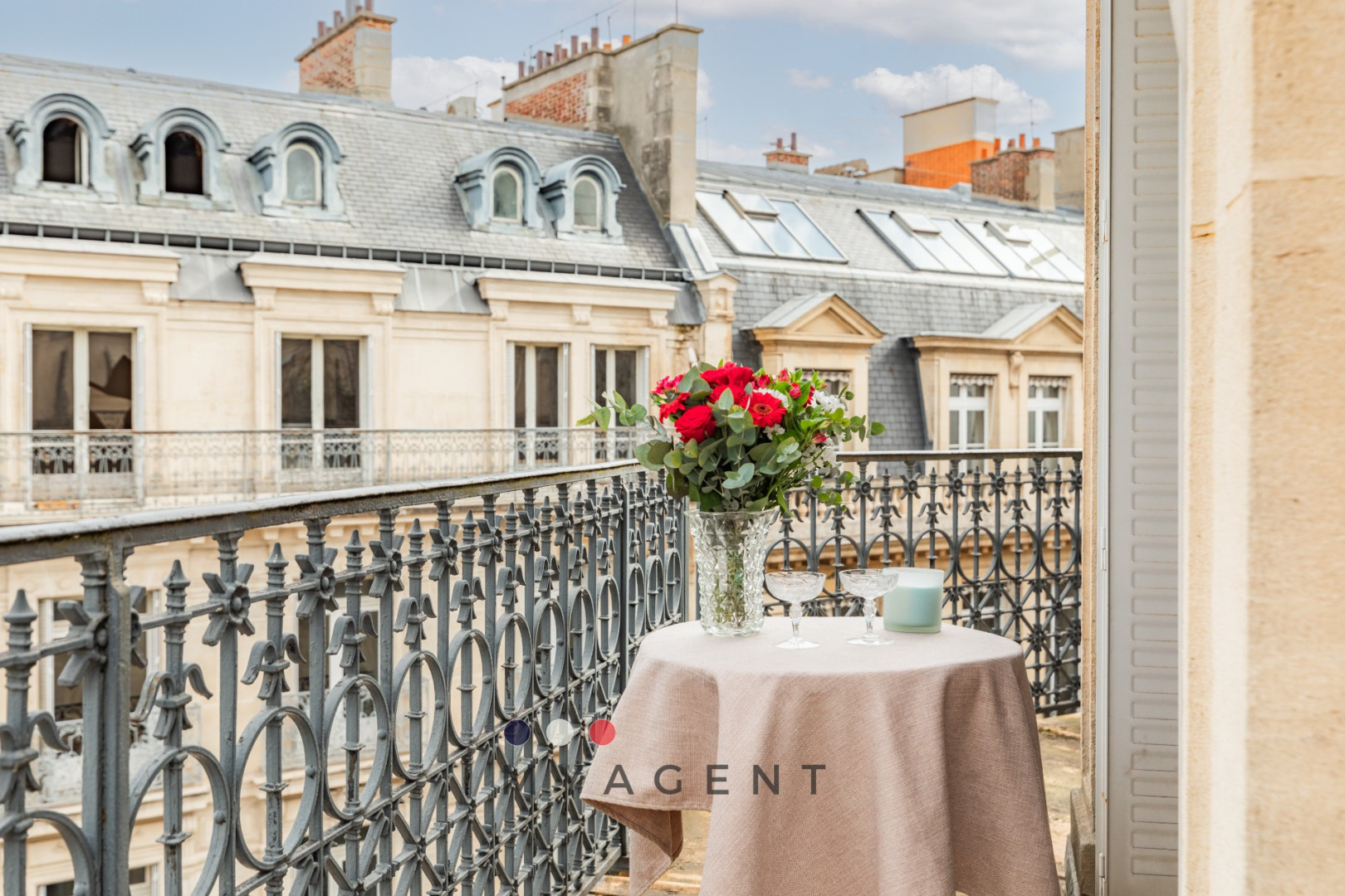 
                                                Vente
                                                 Triangle d’or – Paris 8 Appartement 5/6 pièces