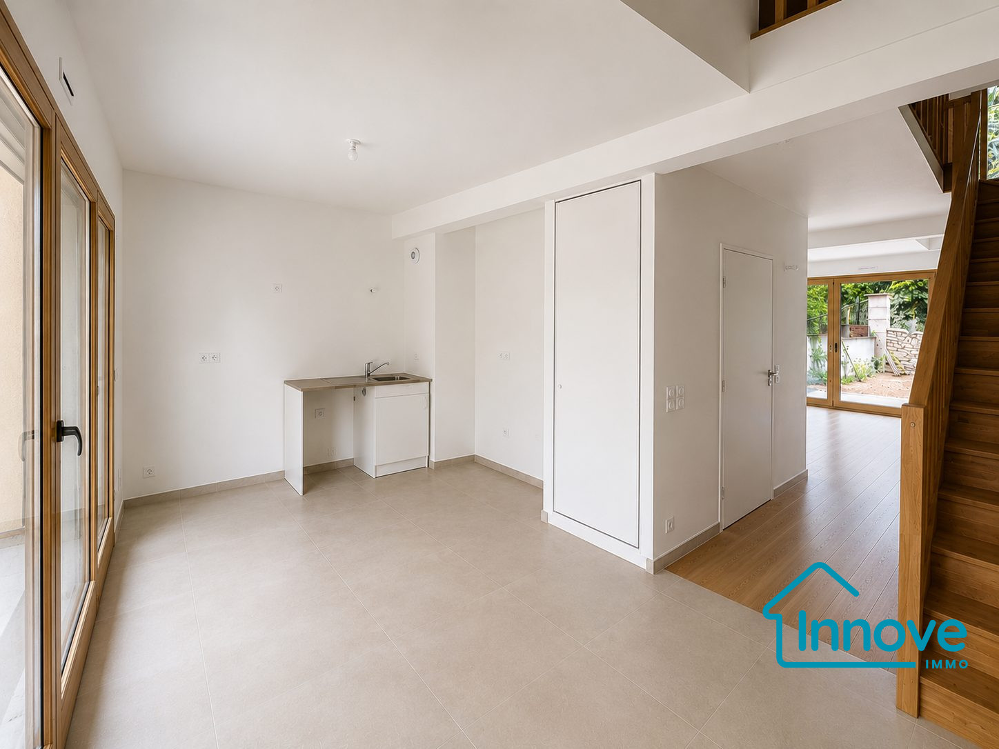 
                                                Vente
                                                 TRIPLEX 116m2 NEUF