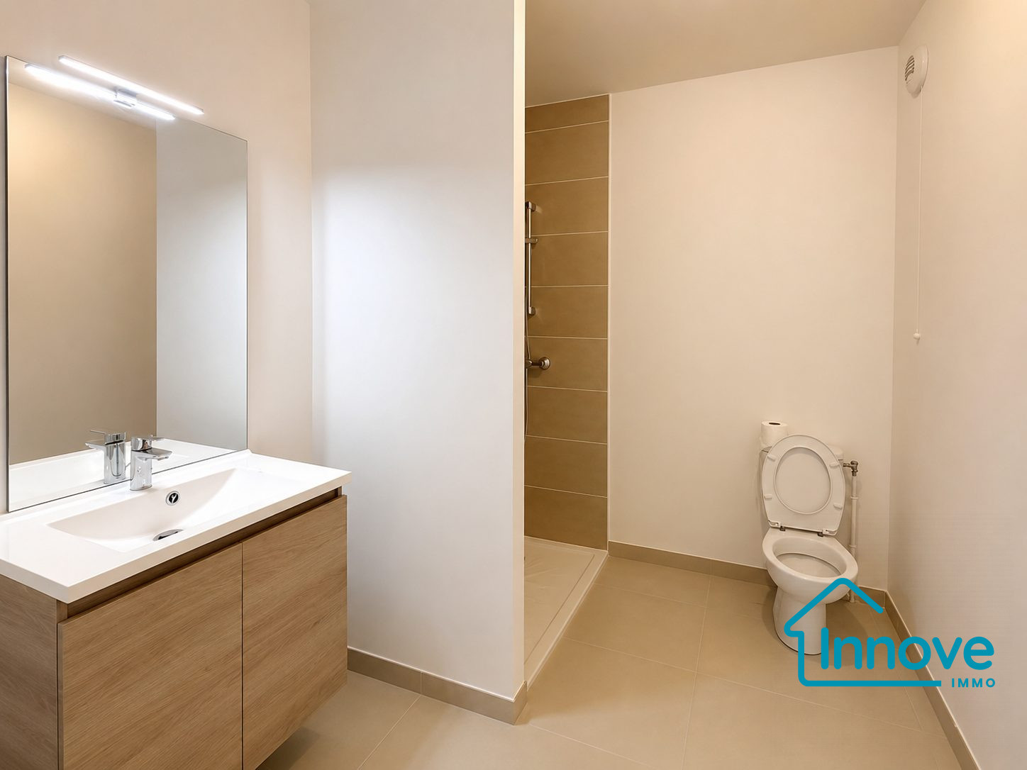 
                                                Vente
                                                 TRIPLEX 4 CHAMBRES