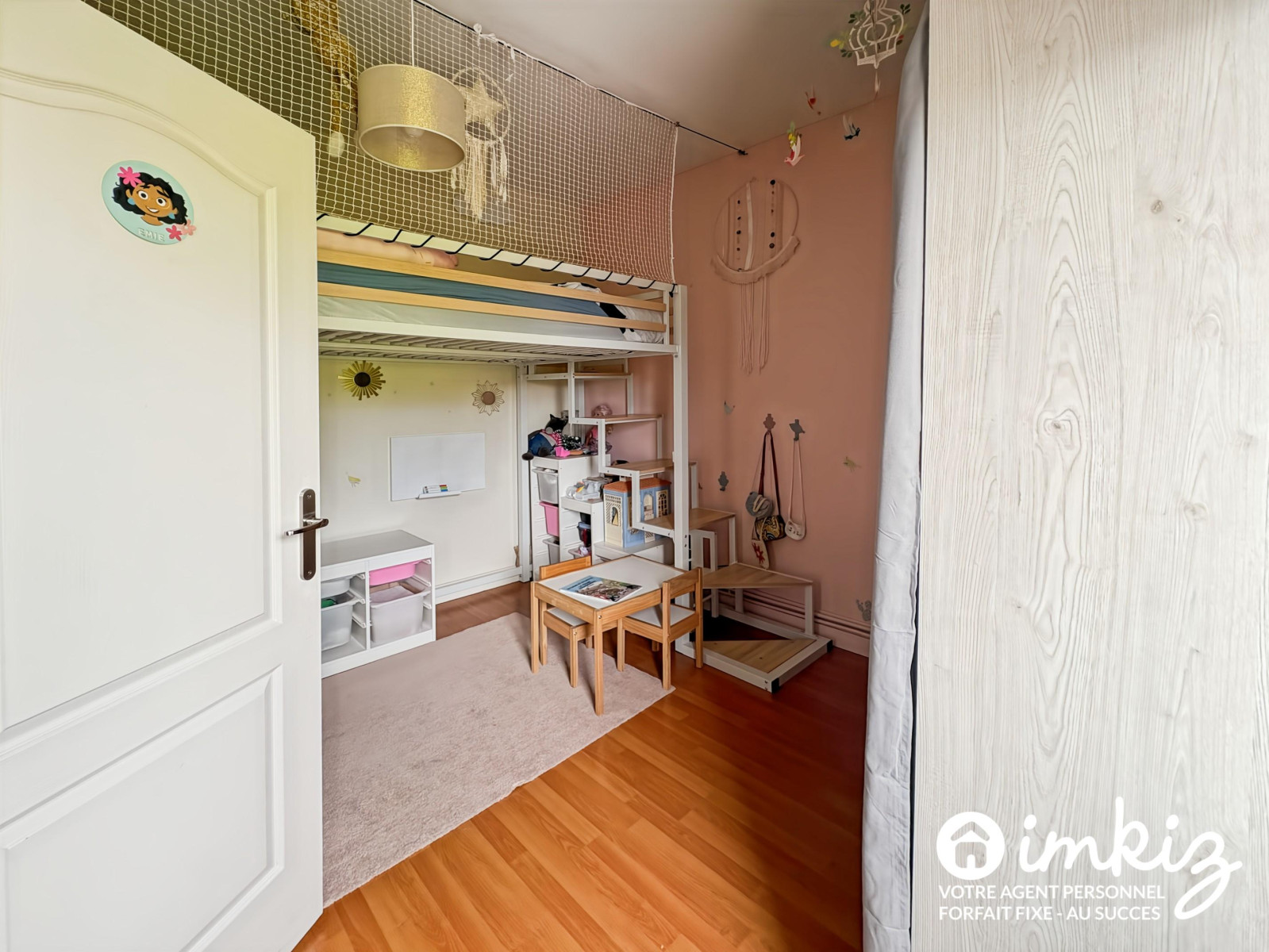 
                                                Vente
                                                 Triplex 83 m² au sol avec jardin et 2 parkings
