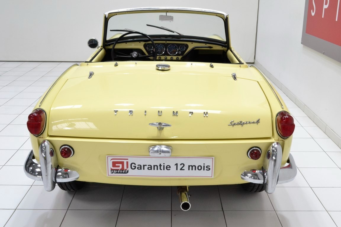 
                                                Voiture
                                                 TRIUMPH  Spitfire MK2