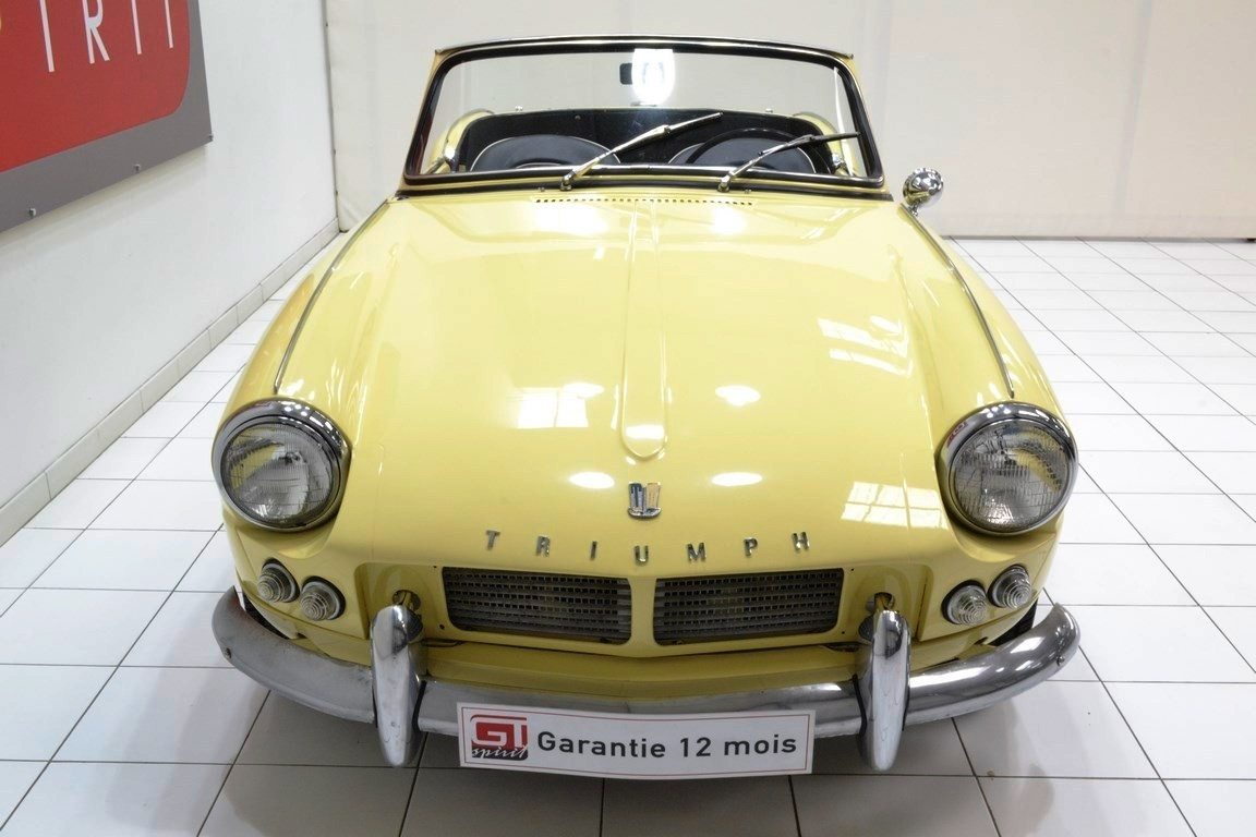 
                                                Voiture
                                                 TRIUMPH  Spitfire MK2