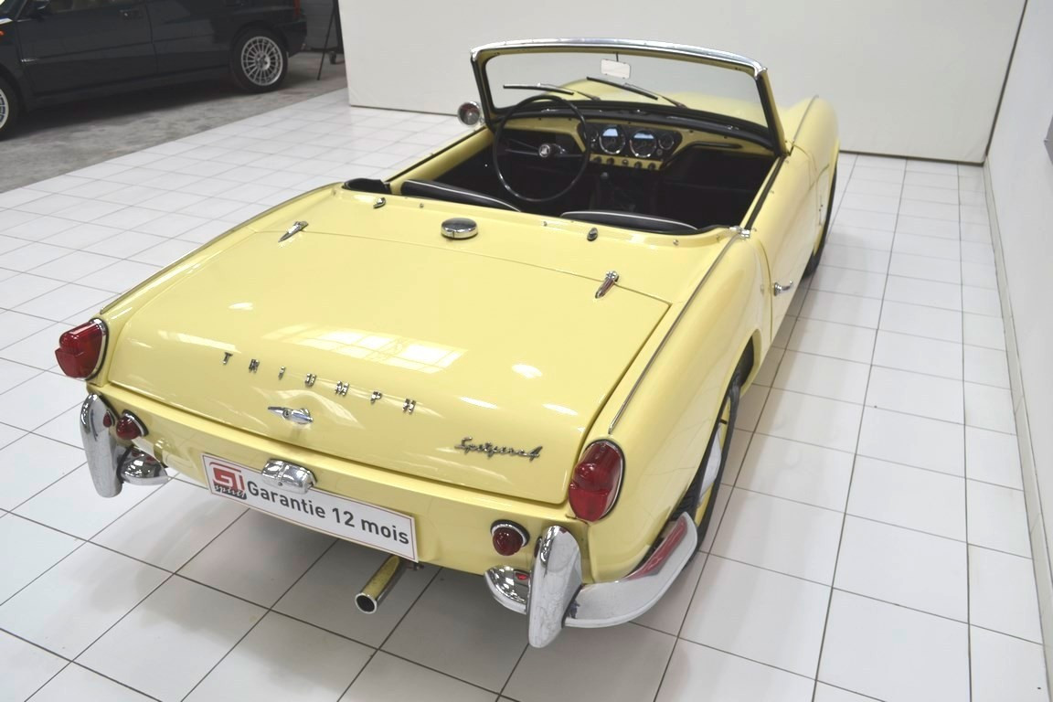 
                                                Voiture
                                                 TRIUMPH  Spitfire MK2