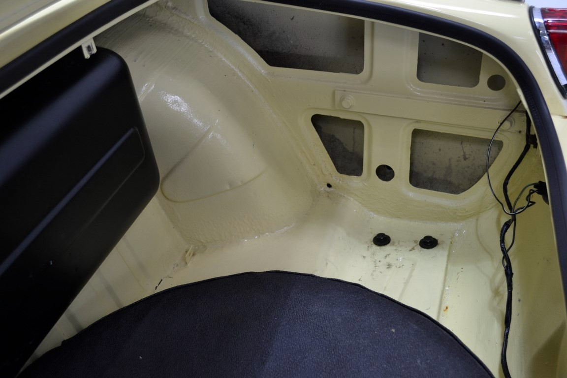 
                                                Voiture
                                                 TRIUMPH  Spitfire MK2
