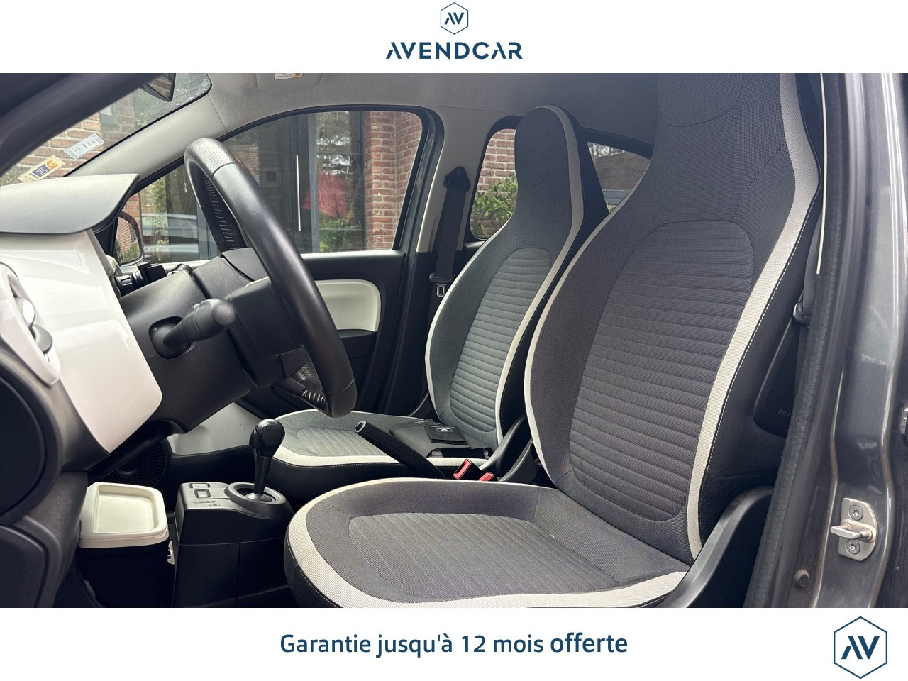 
                                                Voiture
                                                 TWINGO 0.9 TCE 90 INTENS EDC BVA