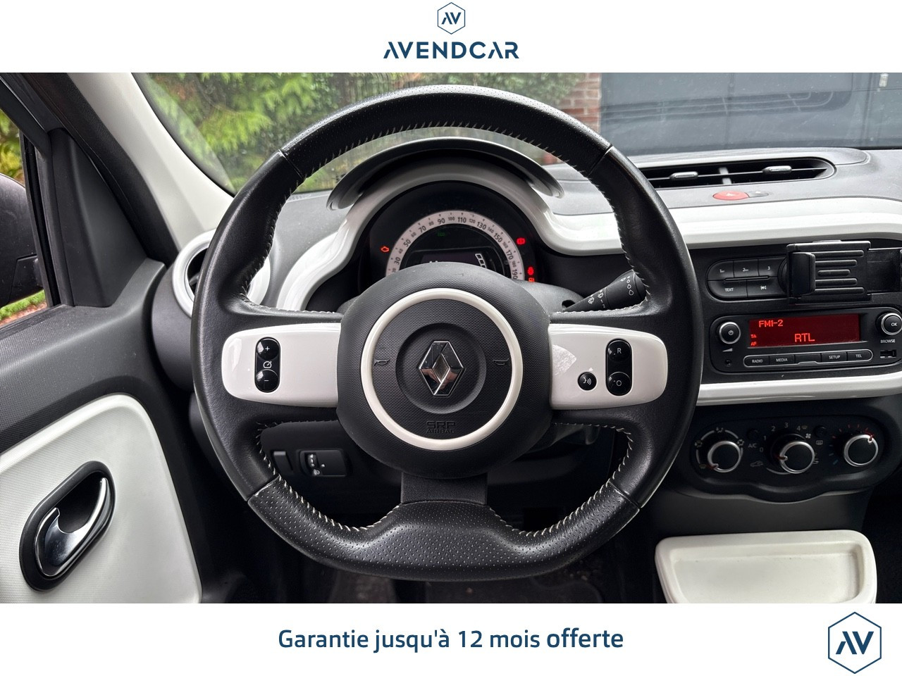 
                                                Voiture
                                                 TWINGO 0.9 TCE 90 INTENS EDC BVA