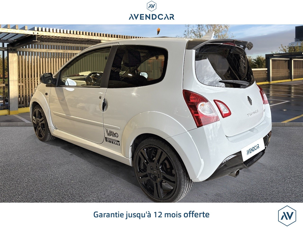 
                                                Voiture
                                                 TWINGO 1.6 135 RS CUP