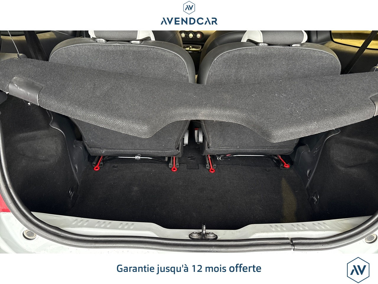 
                                                Voiture
                                                 TWINGO 1.6 135 RS CUP