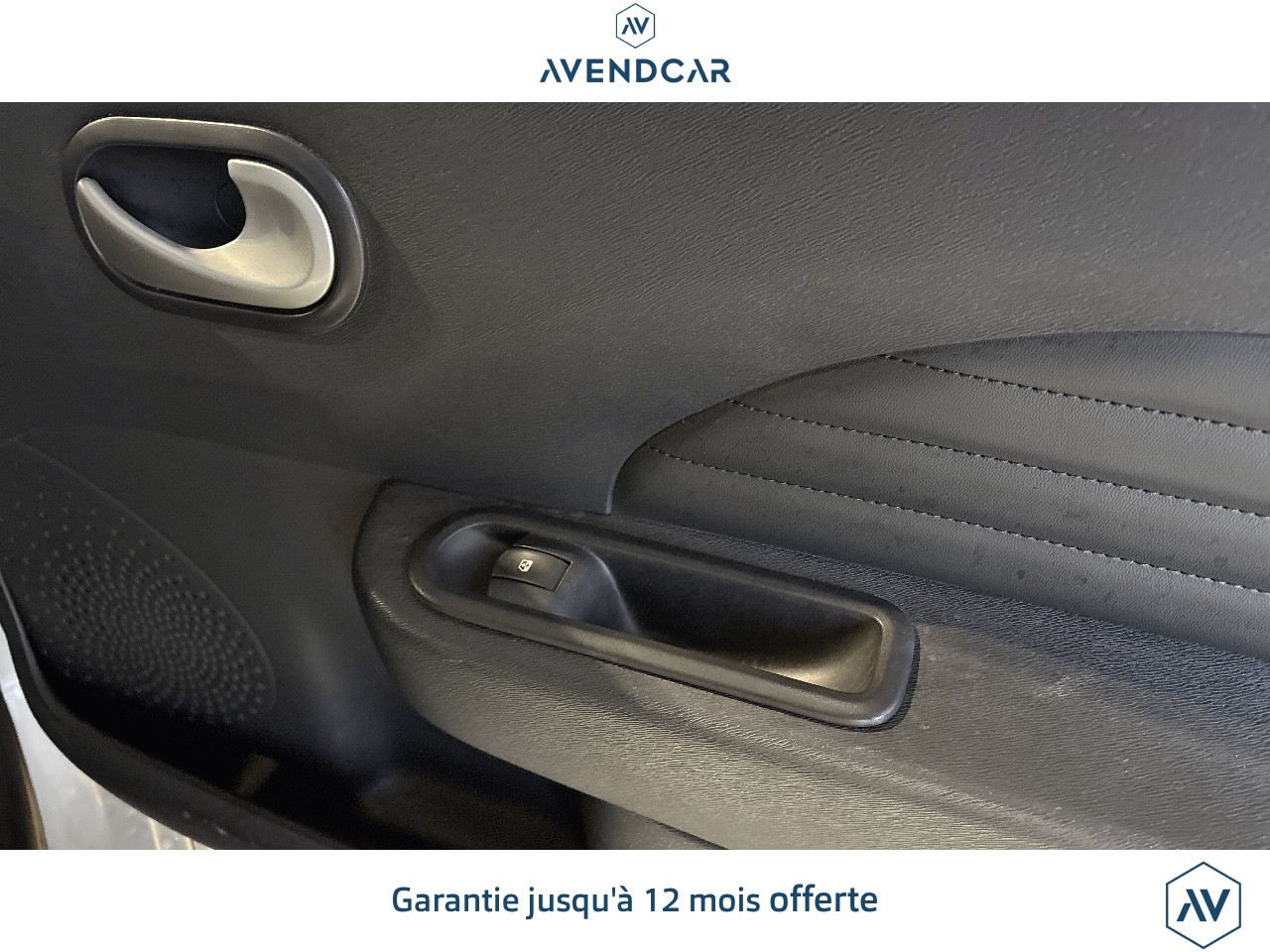 
                                                Voiture
                                                 TWINGO 1.6 135 RS CUP