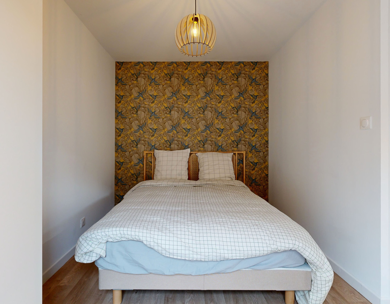 
                                                Colocation
                                                 Ty Poq 1