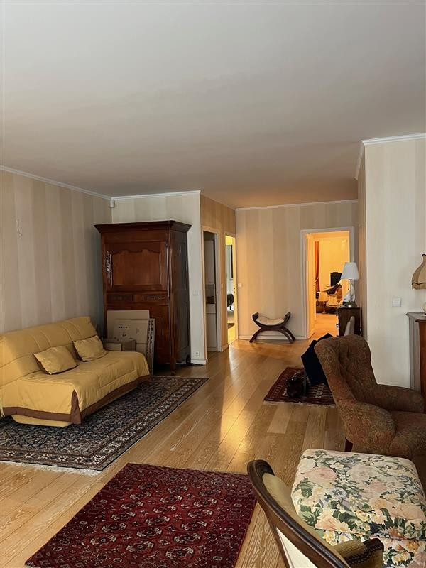 
                                                Vente
                                                 Un appartement comme un bijou ancien