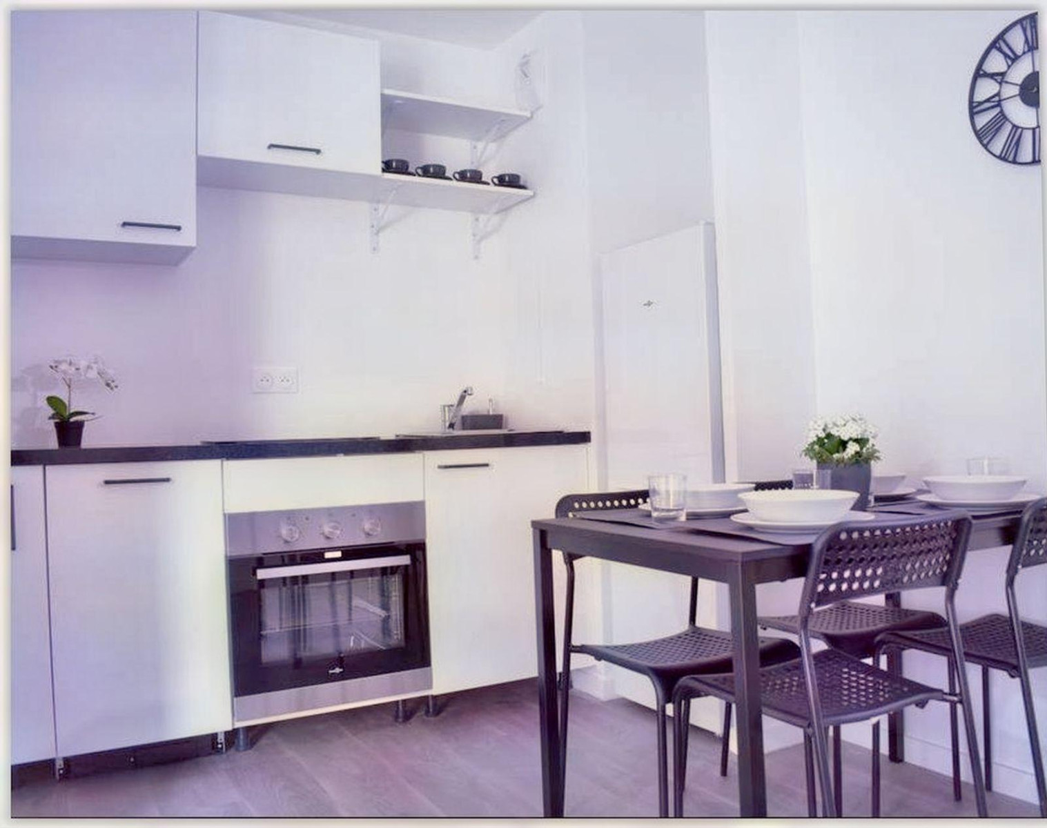 
                                                Location
                                                 Un appartement stylé près du parc Jacques Duclos