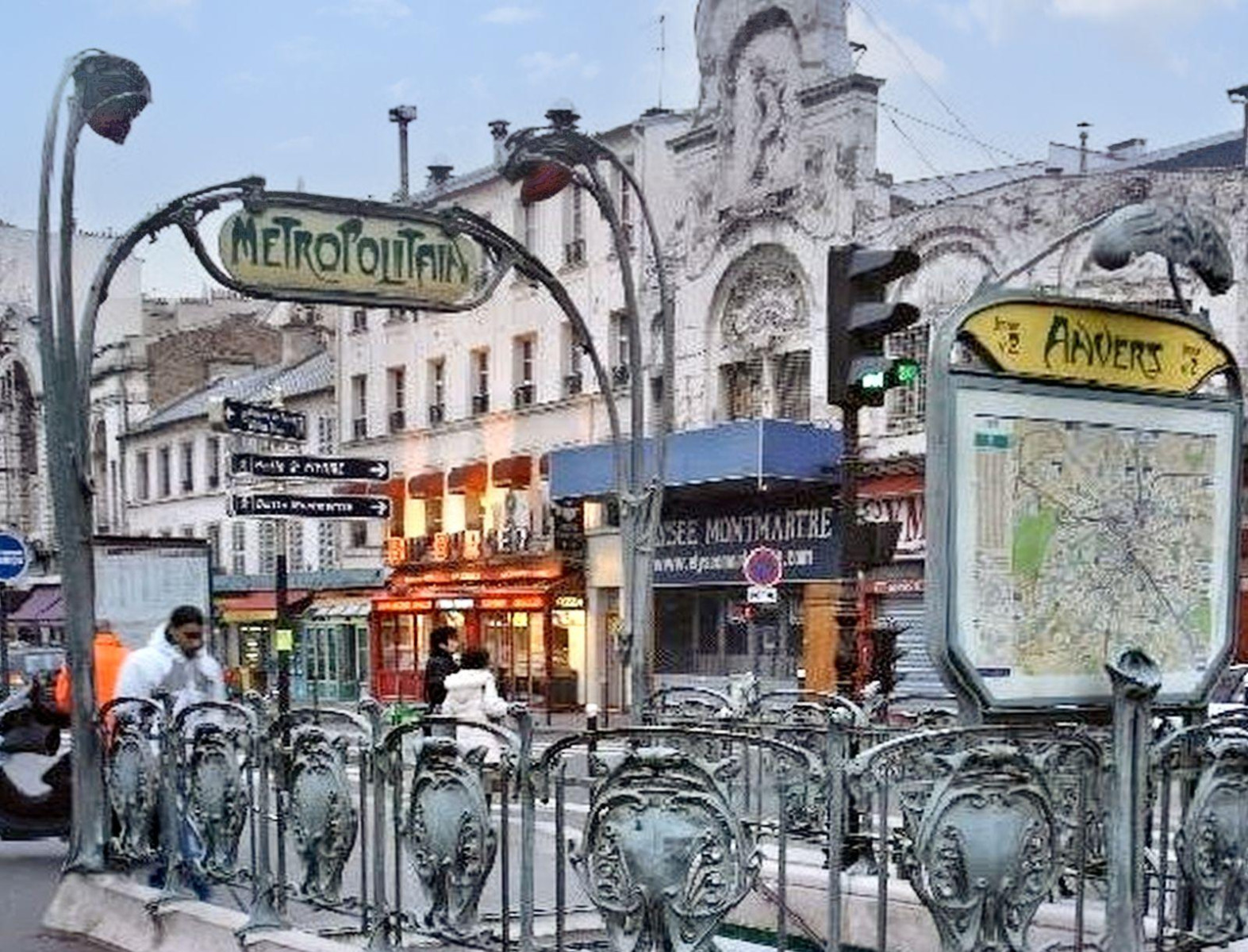 
                                                Location
                                                 Un joli studio décoré avec goût