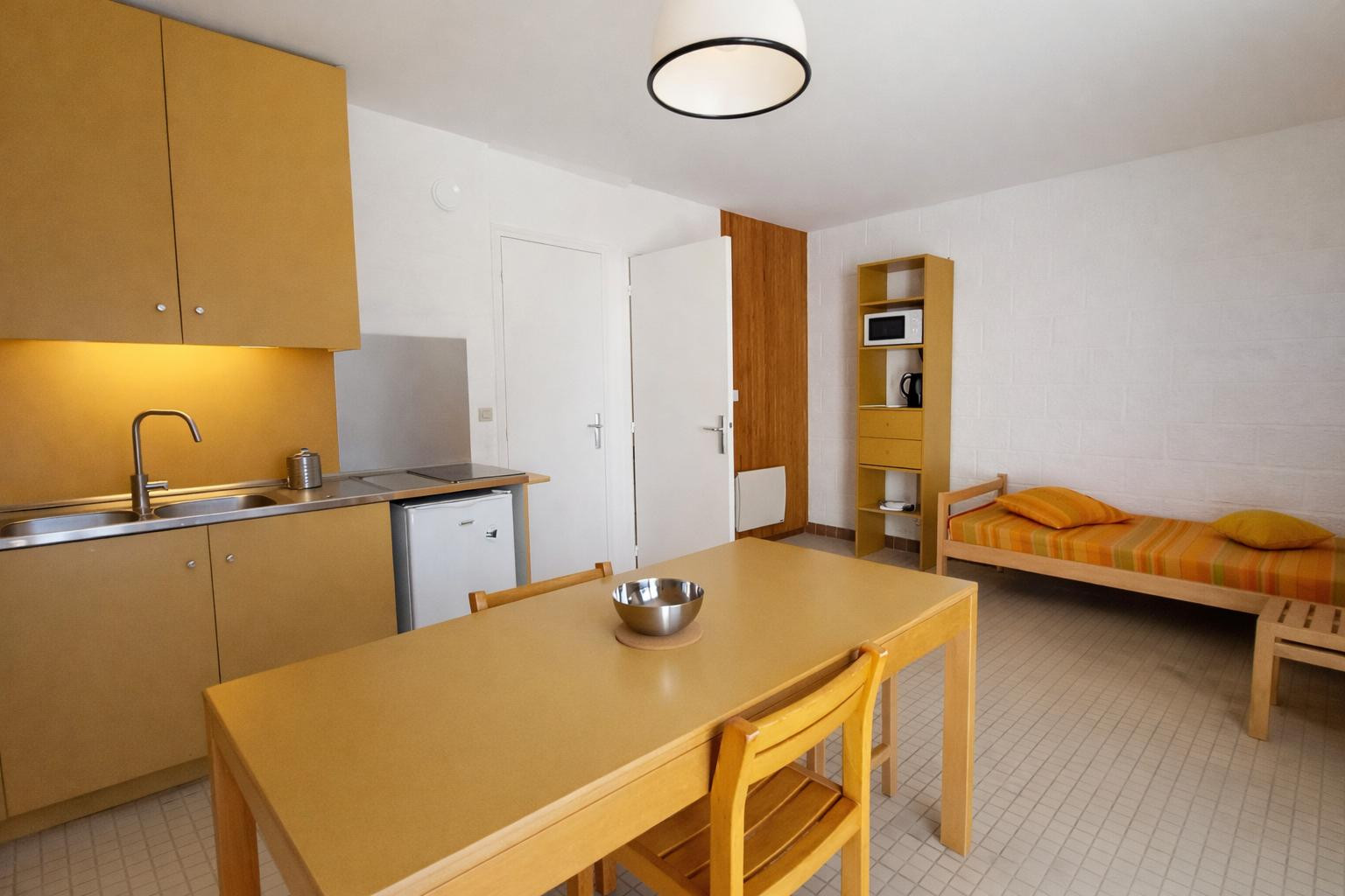 
                                                Location
                                                 Un refuge au vert avec terrasse & vue nature