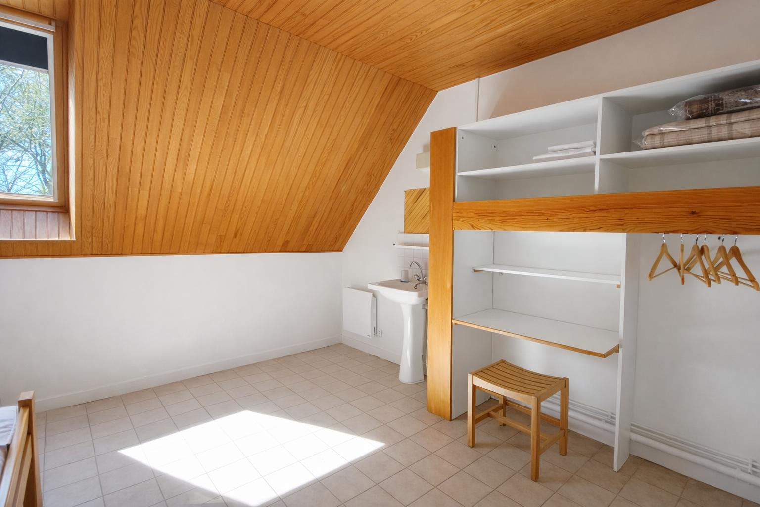 
                                                Location
                                                 Un refuge au vert avec terrasse & vue nature